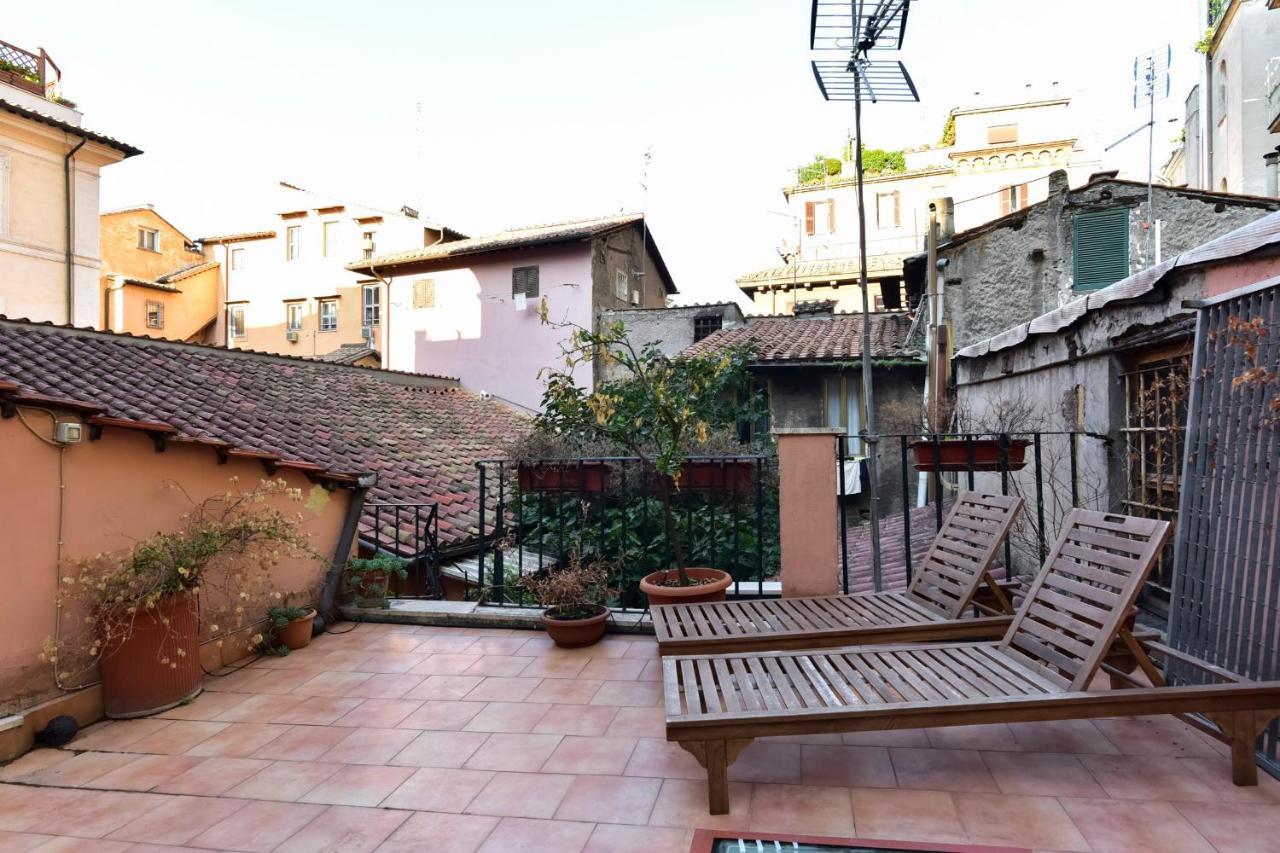 Monti Secret Garden Apartment โรม ภายนอก รูปภาพ