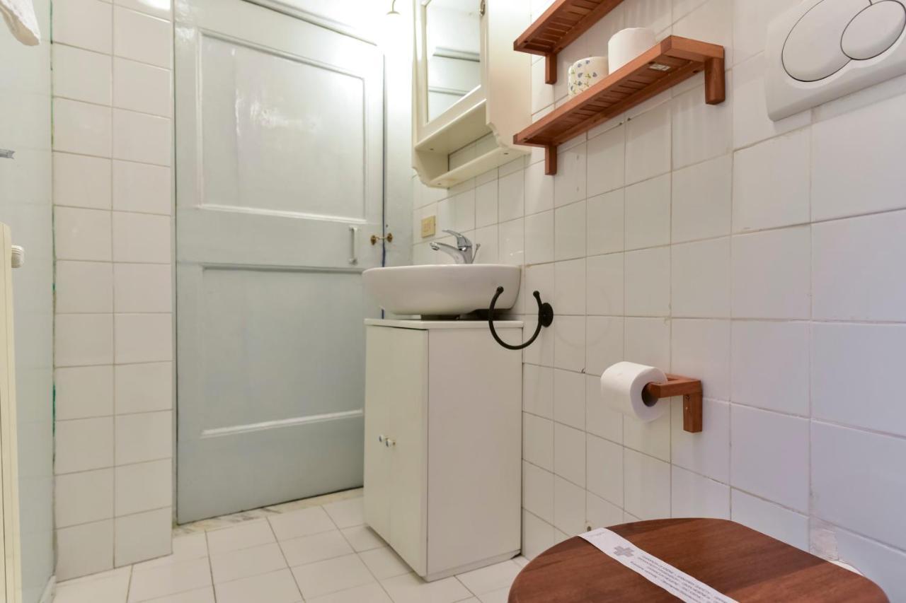 Monti Secret Garden Apartment โรม ภายนอก รูปภาพ