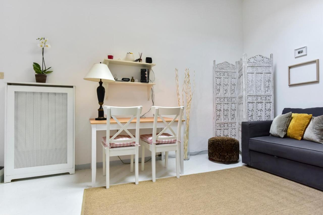 Monti Secret Garden Apartment โรม ภายนอก รูปภาพ